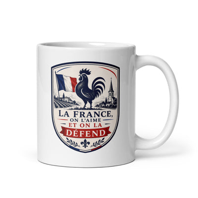 La France, on l'aime et on la défend — Mug